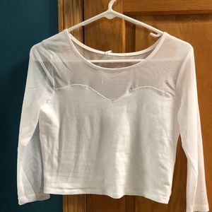 cropped white 3/4 sleeve shirt